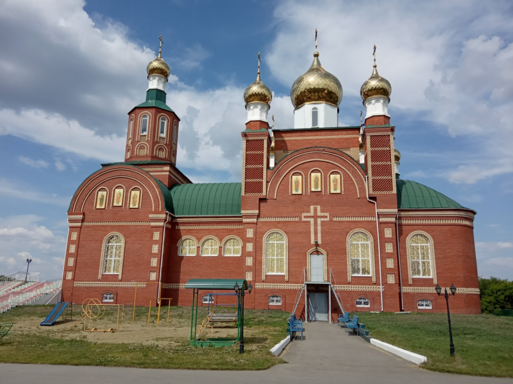 Храм равноапостольной царицы Елены с. Пешковка — Епархия