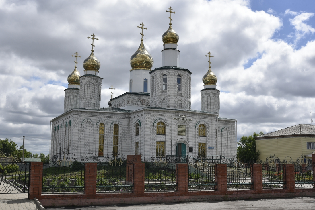 Всехсвятский храм п. Сарыколь — Епархия