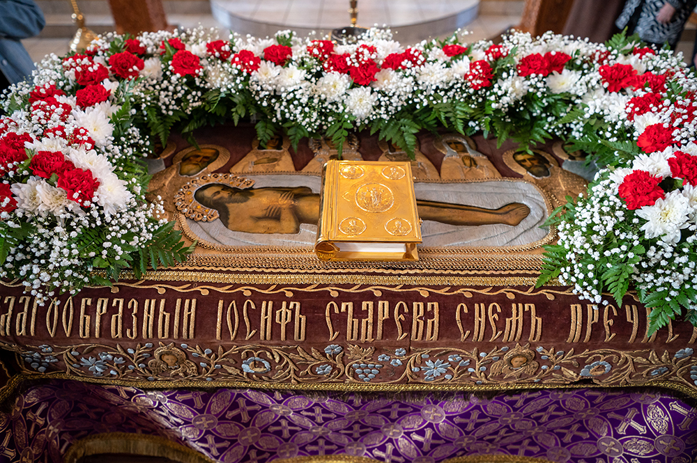 Read more about the article Погребение Плащаницы Господа нашего Иисуса Христа